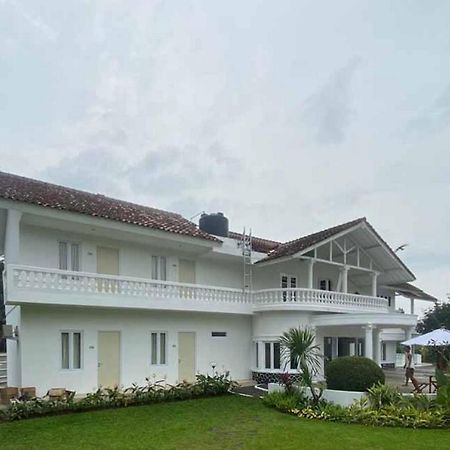 RedDoorz Plus @ Megamendung Puncak 2 Bogor Bagian luar foto